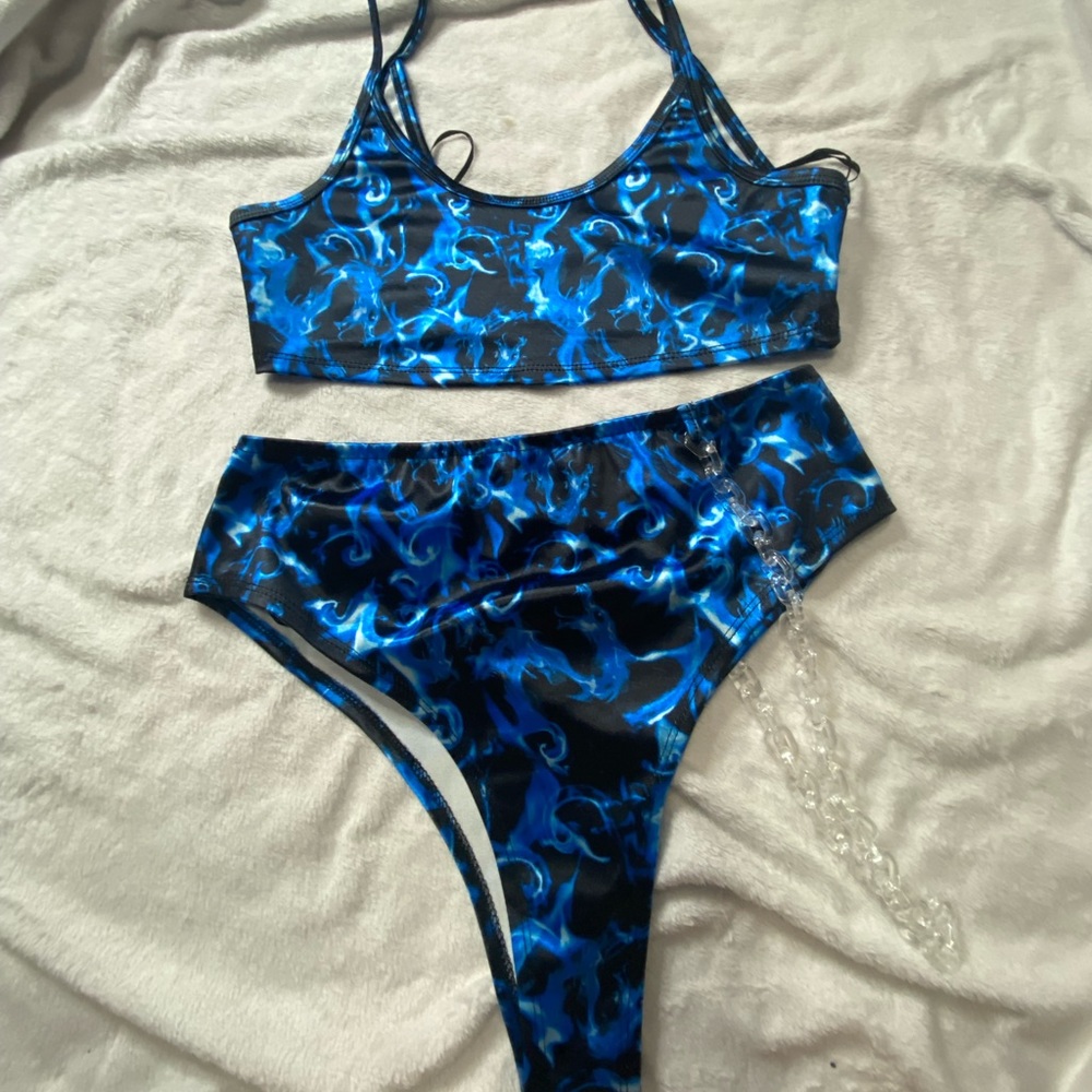 I heart raves blue smoke outfit